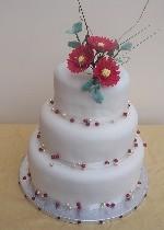 Gerbera and Jewellery Wedding Cake   Ref IC010