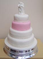Pink Pearl Wedding Cake  Ref IC033