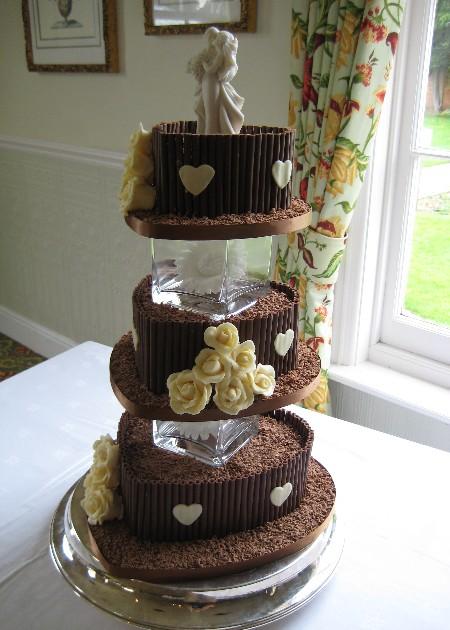 Heart Chocolate Curl Cake with Separators CW020
