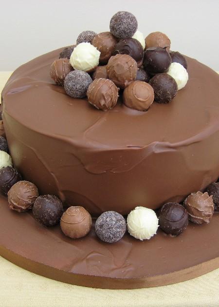 Chocolate Truffle Wedding Cake Ref CW021