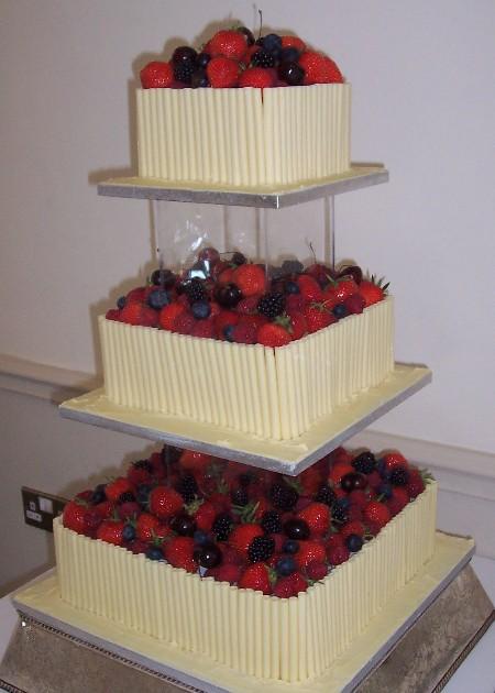 Square Wedding Cake with separators  CW025